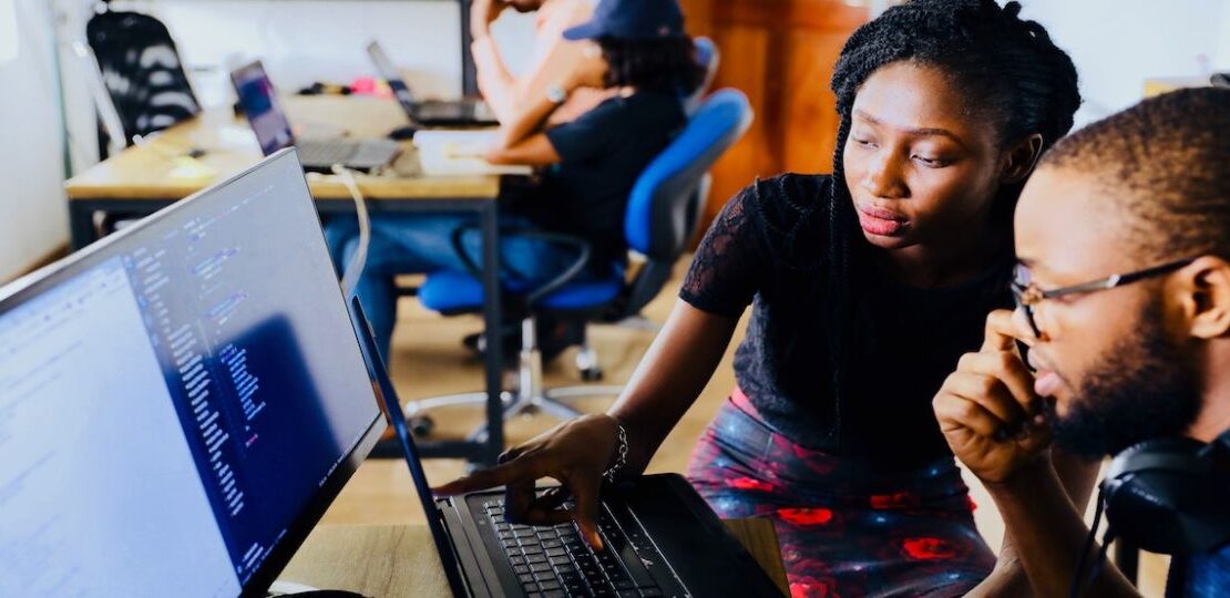Advantages-Disadvantages-Employee-Referrals-thegem-blog-default
